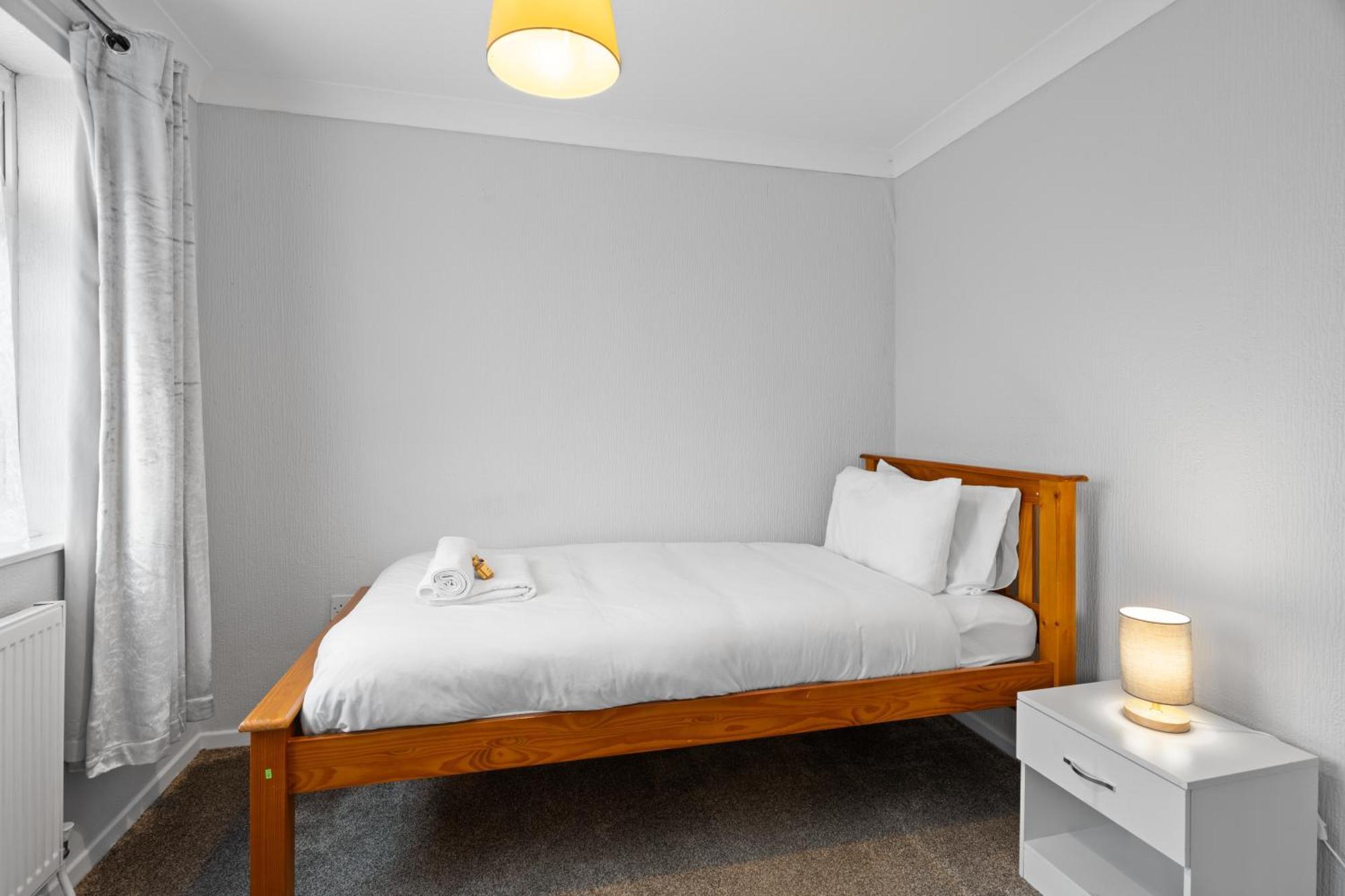 Marston Green A Charming 3 Bed Home Next To Nec And Birmingham International Airport מראה חיצוני תמונה