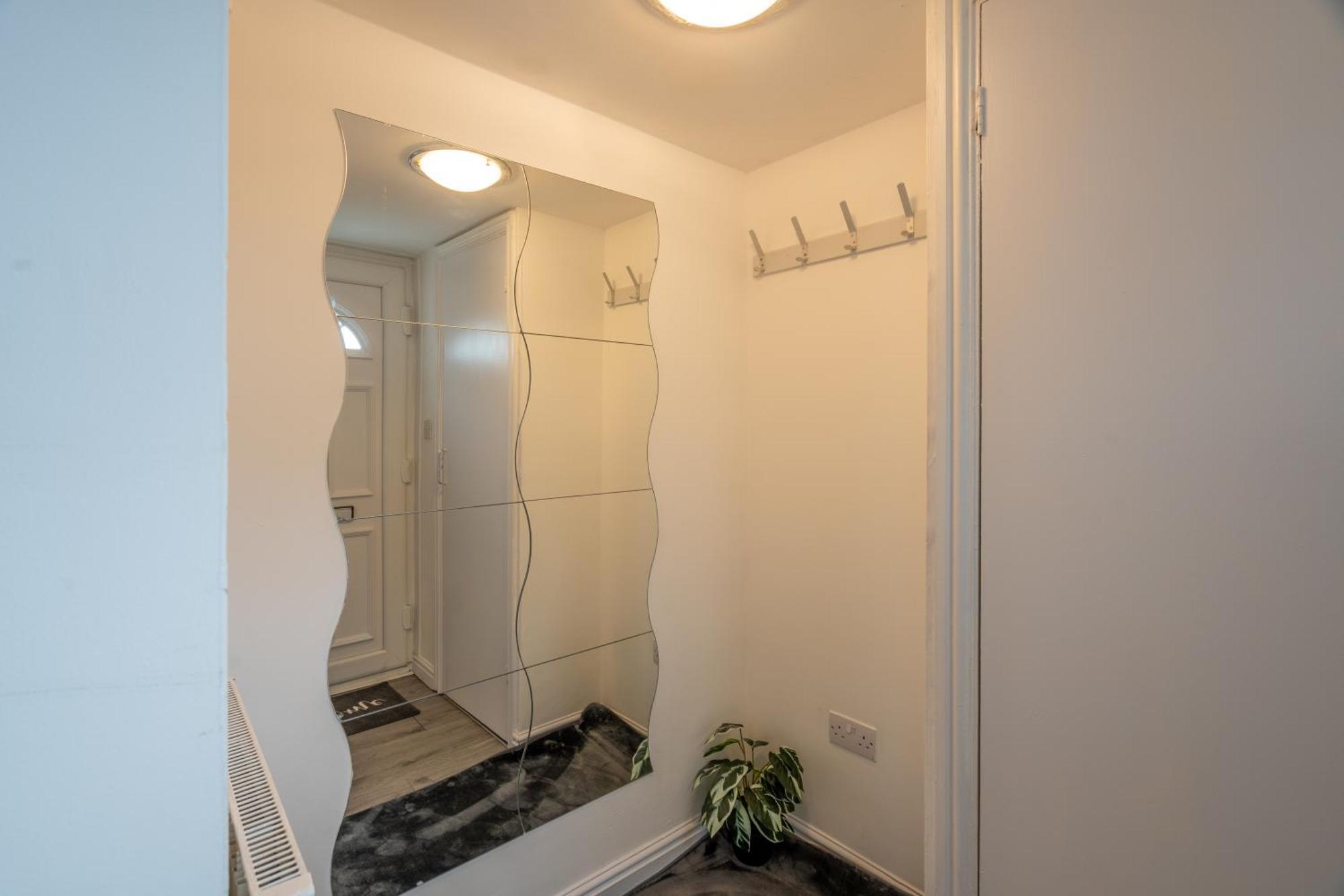 Marston Green A Charming 3 Bed Home Next To Nec And Birmingham International Airport מראה חיצוני תמונה